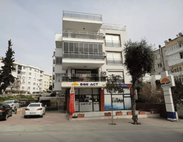 Bostanlı Deniz Manzaralı 3+1 Daire